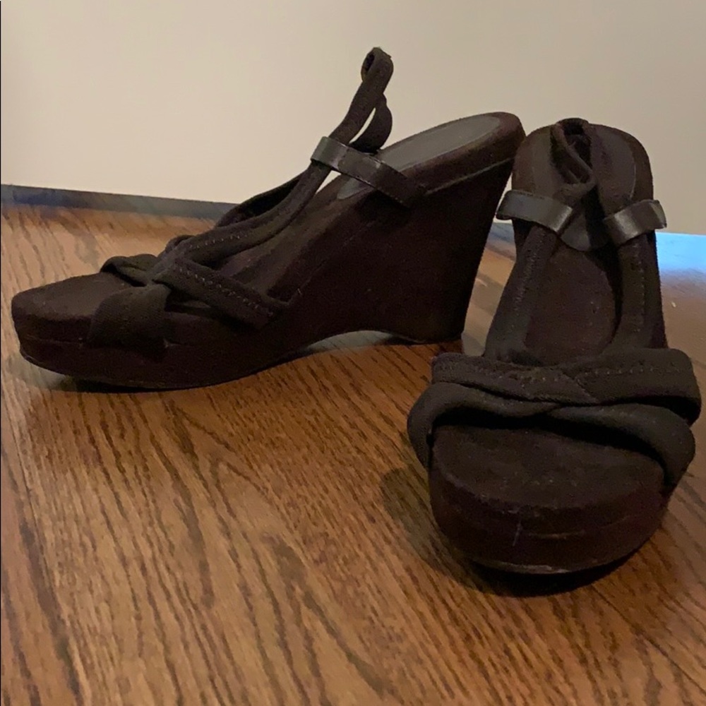 Brown wedges
